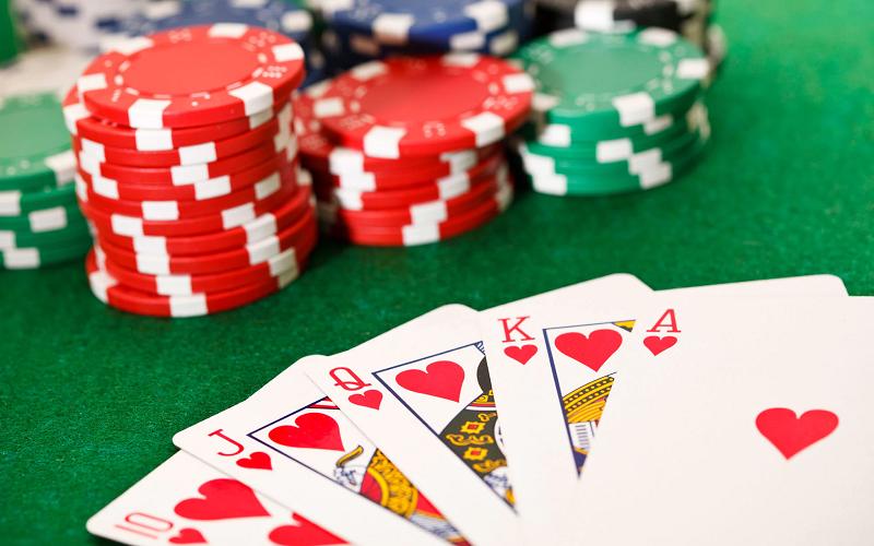 4 chiến thuật chơi poker online của cao thủ